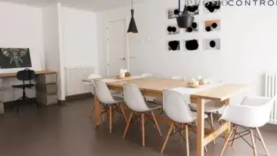 Chalet en venta en Zuera 505m2 tres plantas gran jardin