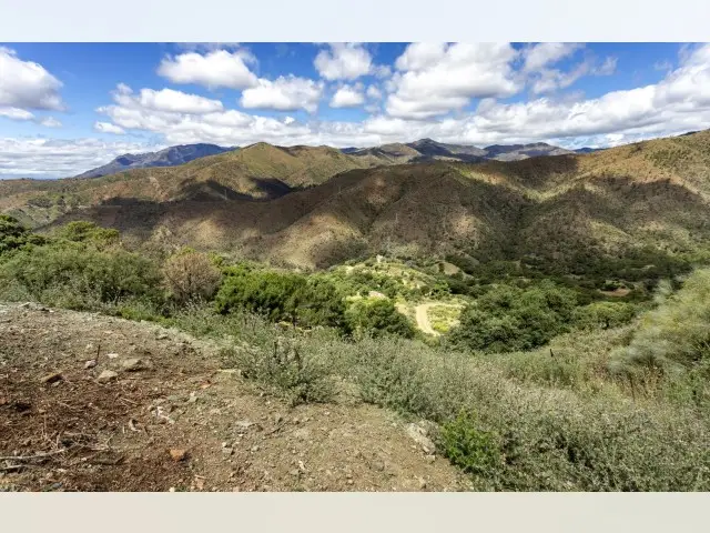 Terreno en venta Benahavis, España