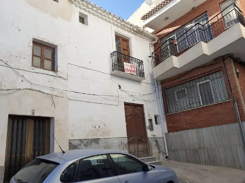 Venta Casa con Terraza en Urracal