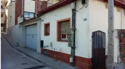 Chalet en Gelida para inversores Ocupado