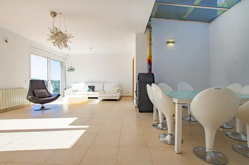 Casa con Piscina en Can Suria Olivella