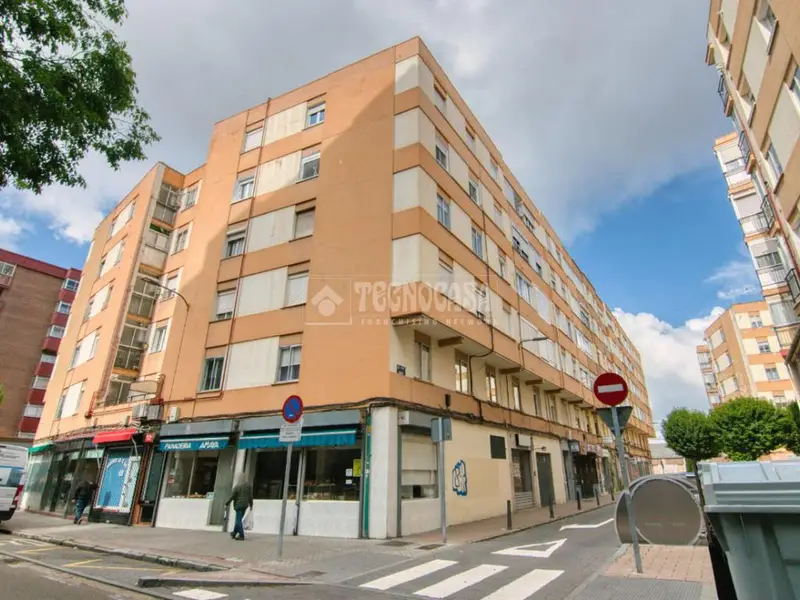 Piso en Venta La Rubia Valladolid 3 Dormitorios Garaje