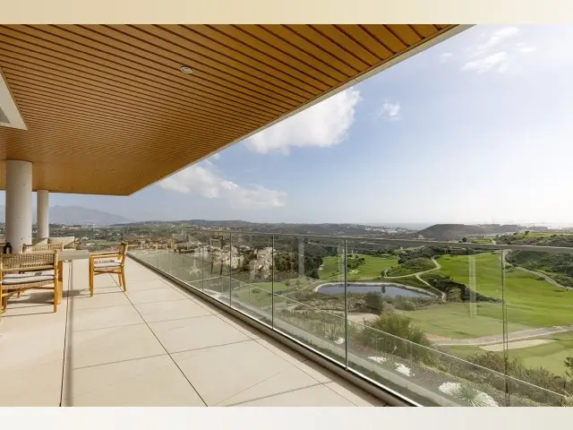 Apartamento 3 Dormitorios Lujo Calanova Golf Vistas al Mar