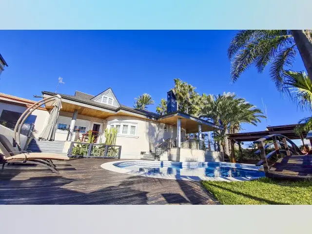 Villa en Venta San Pedro Espaa 2025 Cerca del Mar