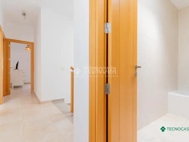 Casa Adosada en Venta en Vicar