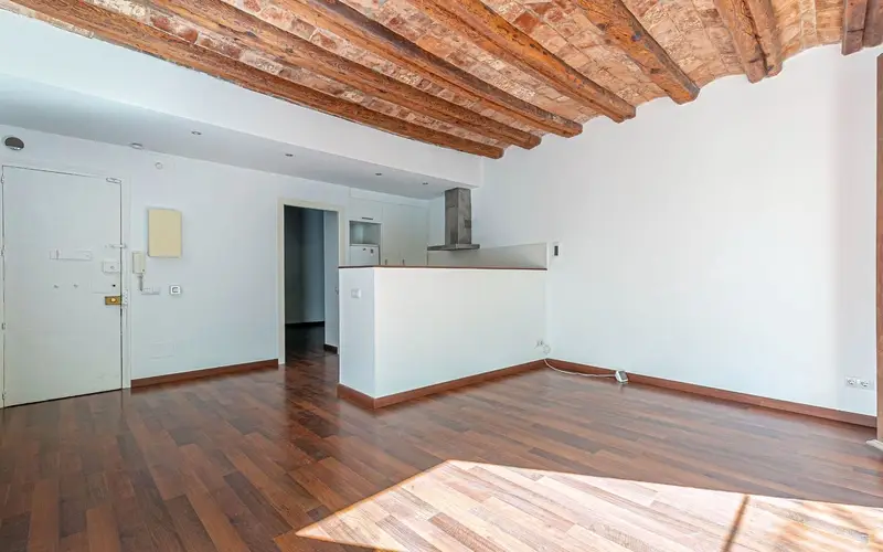 Piso en Alquiler Gotico Barcelona 3 Habitaciones Balcon Reformado