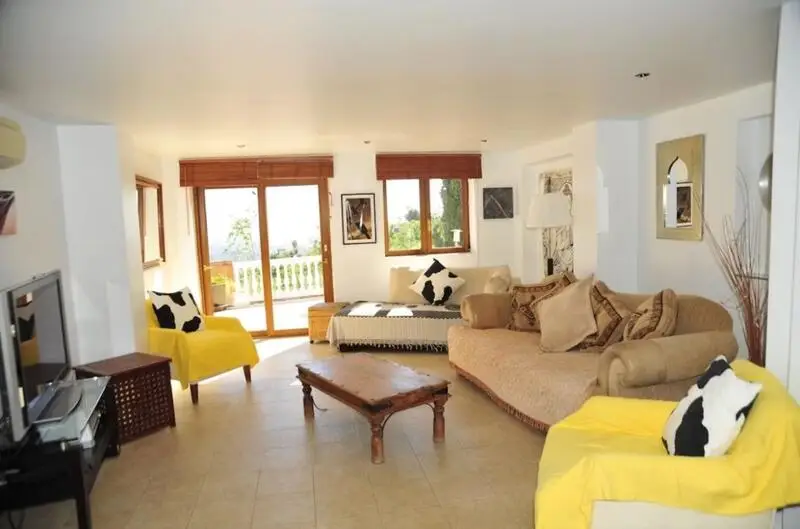 Villa 7 Dormitorios Torrox Alquiler Largo Plazo Vistas Piscina