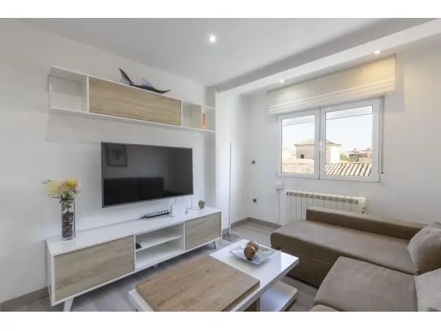 Atico Reformado Granada Zona Pajaritos 3 Dormitorios 1 Baño