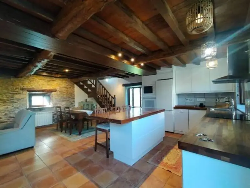 Chalet en Agones Asturias con jardin y posibilidad de adquirir casa contigua