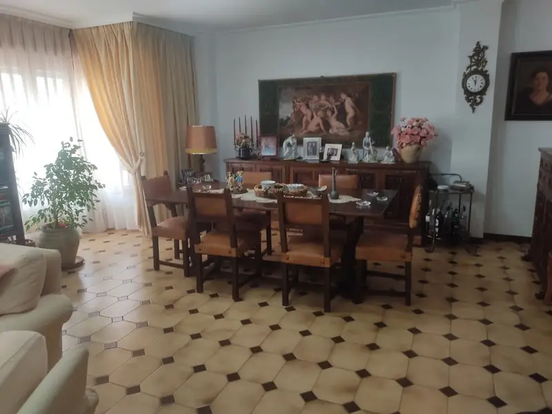 Venta Piso Luminoso Centro Almansa 4 Habitaciones 2 Baños Parking
