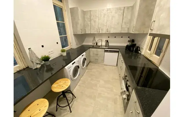 Habitaci
ón 120m
² Barcelona Alquiler Media Temporada
