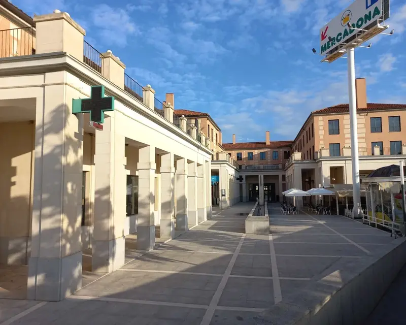 Local en Aranjuez 99m2 Calle Patrimonio Mundial