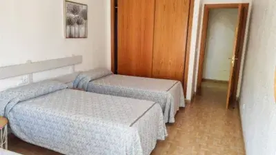 Piso en Venta Puerto Deportivo Fuengirola 2 Dormitorios 2 Baños