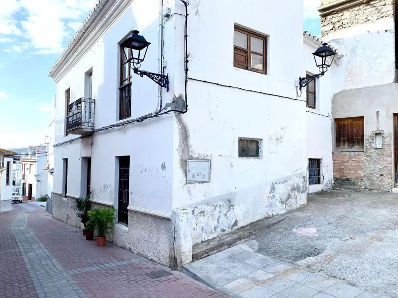 Casa en Venta Velez de Benaudalla Granada Para Reformar