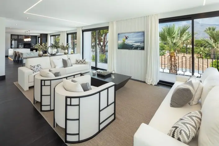 Villa de Lujo 5 Dormitorios en Nueva Andalucia