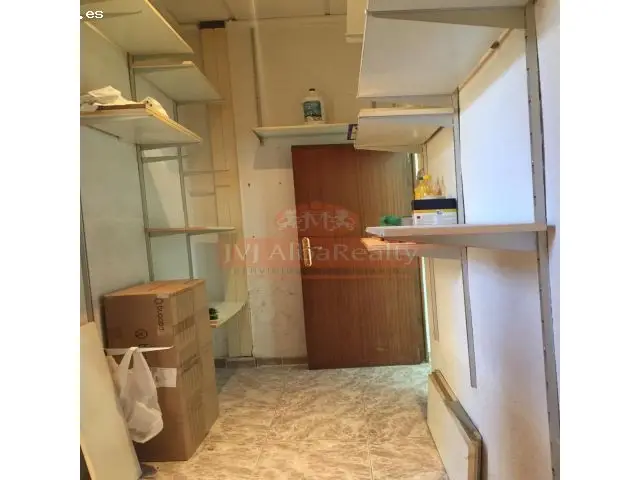 Local en Venta o Alquiler Zona Hospital 80m2 con Patio