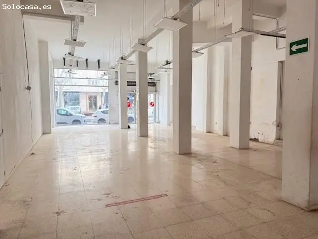 Local en Alquiler Manresa Passeig Pere III 176m2