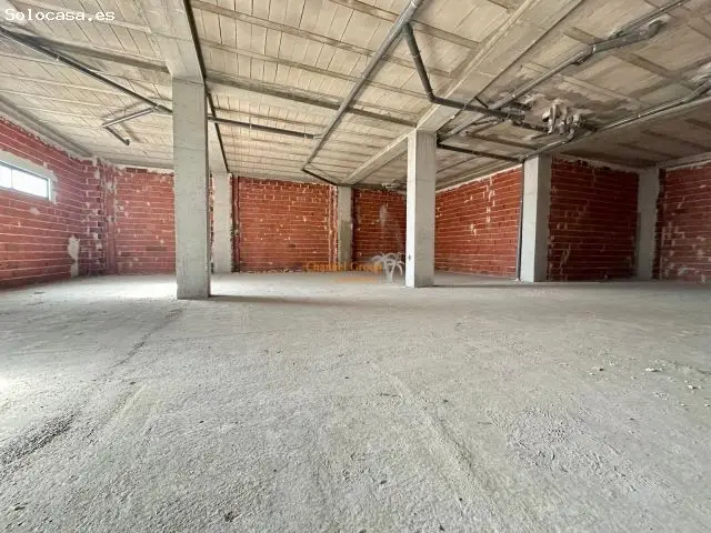 Local Comercial en Elche 1000m² Junto al Corte Inglés