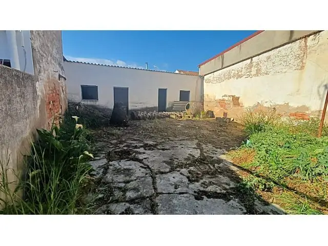 Casa en Venta Montijo 3 Dormitorios Patio Almacén