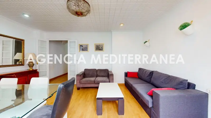 Piso en venta en Gran Via Germanias Valencia 111m2 4 habitaciones