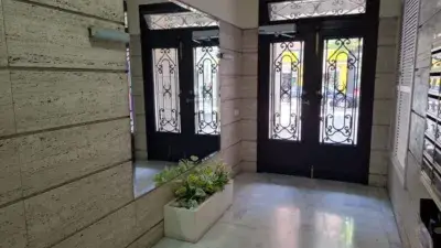 Piso en venta Plaza Cruz Verde 4 dormitorios 2 baños garaje