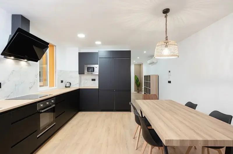Calle de Blasco de Garay, Madrid, Community of Madrid 28003