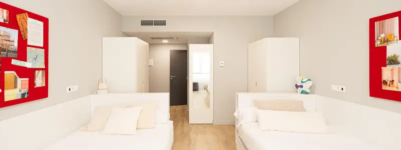 Habitacion Amueblada 25m2 Dos Camas Baño Compartido