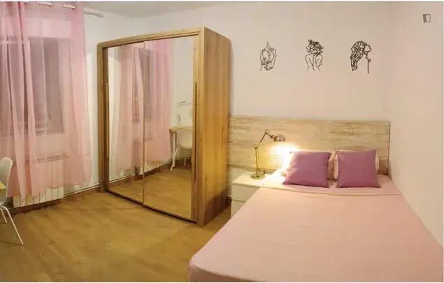 Alquiler Apartamento 4 Dormitorios Madrid Estudiantes Profesionales