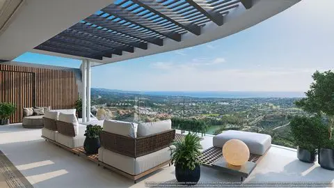 Ático 3 Dormitorios Benahavis Solarium Piscina Privada Vistas al Mar