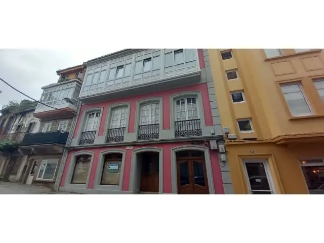 Bajo Comercial en Plaza Vella Puerto Ferrol Restauracion Oficinas