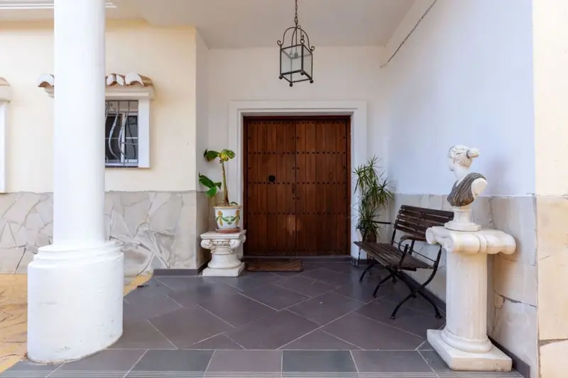 Chalet de Lujo en Mijas Golf 640m2 9 Coches Piscina