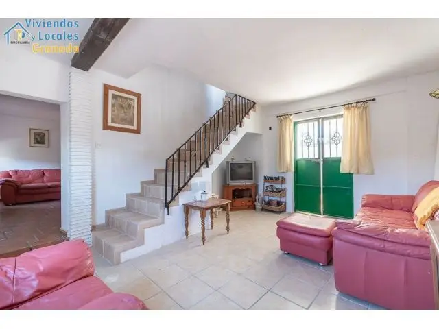 Casa en Venta Loja 4 Dormitorios 3 Baños Jardin