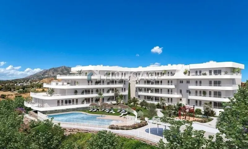 Atico en Fuengirola con Vistas al Mar Piscina y Garaje