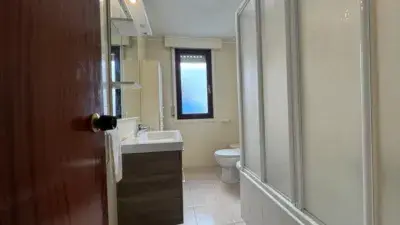 Piso en Venta en Sopela Centro con 3 Dormitorios y 2 Baños