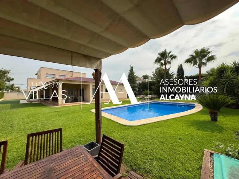 Chalet en venta en La Alcayna, Molina de Segura, Murcia