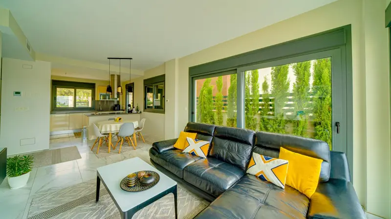 Villa Moderna con Vistas al Mar en Balcon de Finestrat