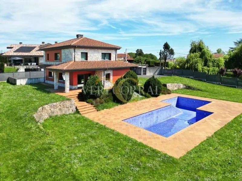 Chalet de Lujo en Mareo Gijón Asturias 395m2 4 Dormitorios Piscina