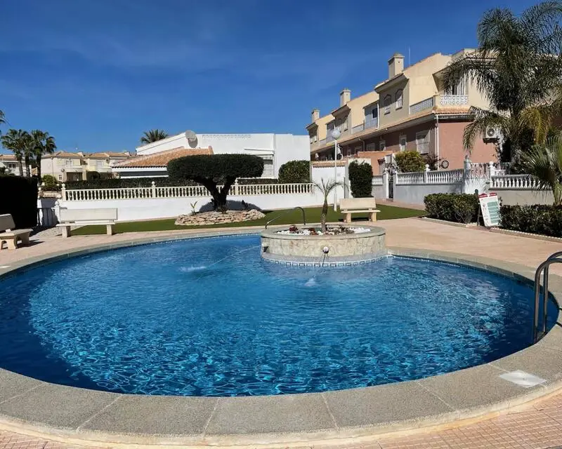 4 Cuarto Villa en venta
Monteazul, Alicante