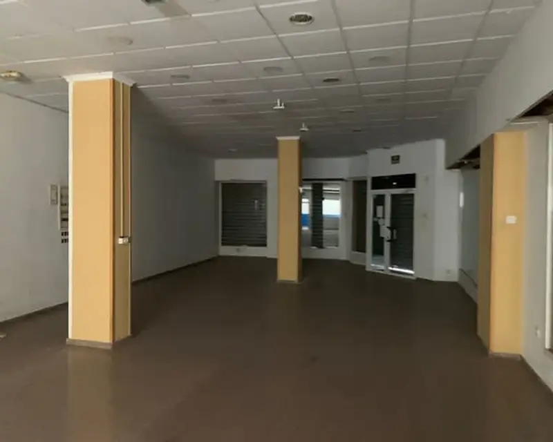 Local en Venta 239m2 Av Almassora Castellon de la Plana