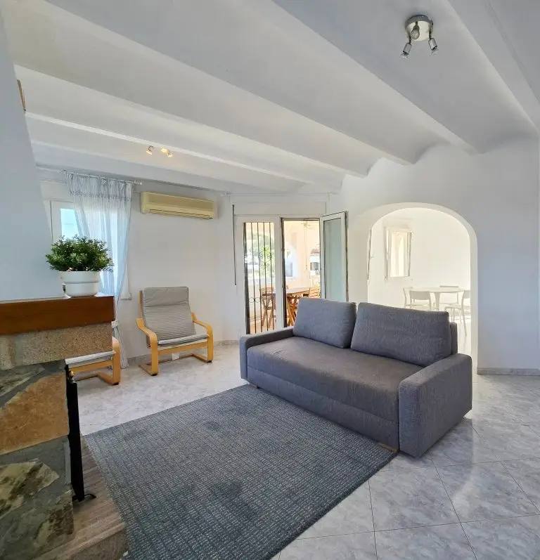 Villa en Alquiler Denia Montgo 3 Dormitorios Piscina Privada Vistas al Mar