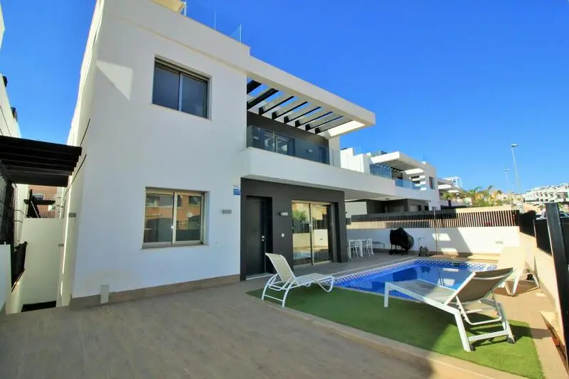 Villa de Lujo 5 Dormitorios Villamartin