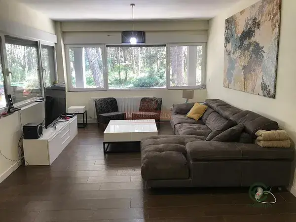Chalet en Pinares del Jucar 500m2 7 dormitorios Piscina