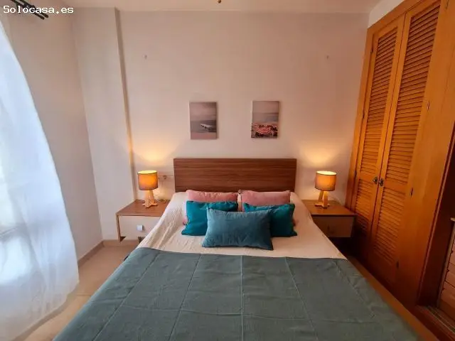 Apartamento en Getares con Piscina y Plaza de Aparcamiento