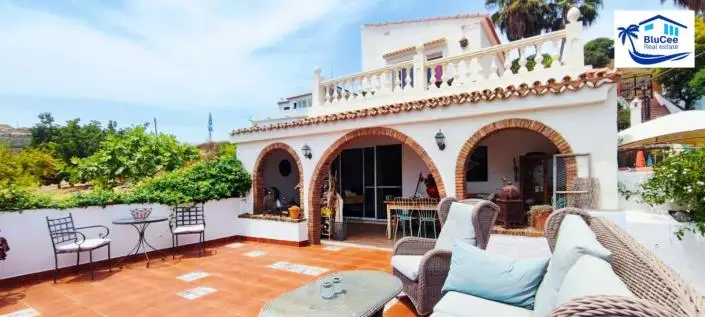 Cortijo con Vistas al Mar en Venta Los Toscanos 3 Dormitorios
