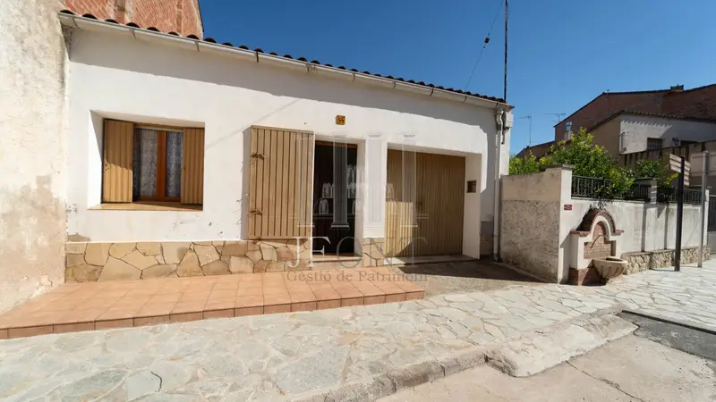 Casa con Vistas en Miravet Jardin Garaje