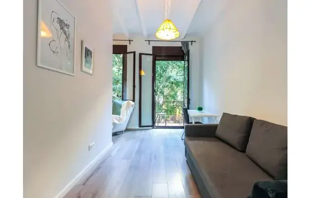 Estudio con Balcón en L'Esquerra de l'Eixample Barcelona