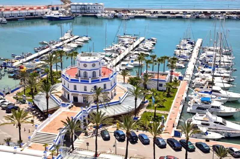 Venta Casa Rural Estepona Centro: Ideal Jubilados, Alta Rentabilidad
