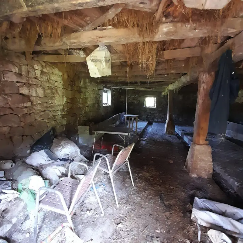 Casa en Llanos Penagos para reformar con terreno