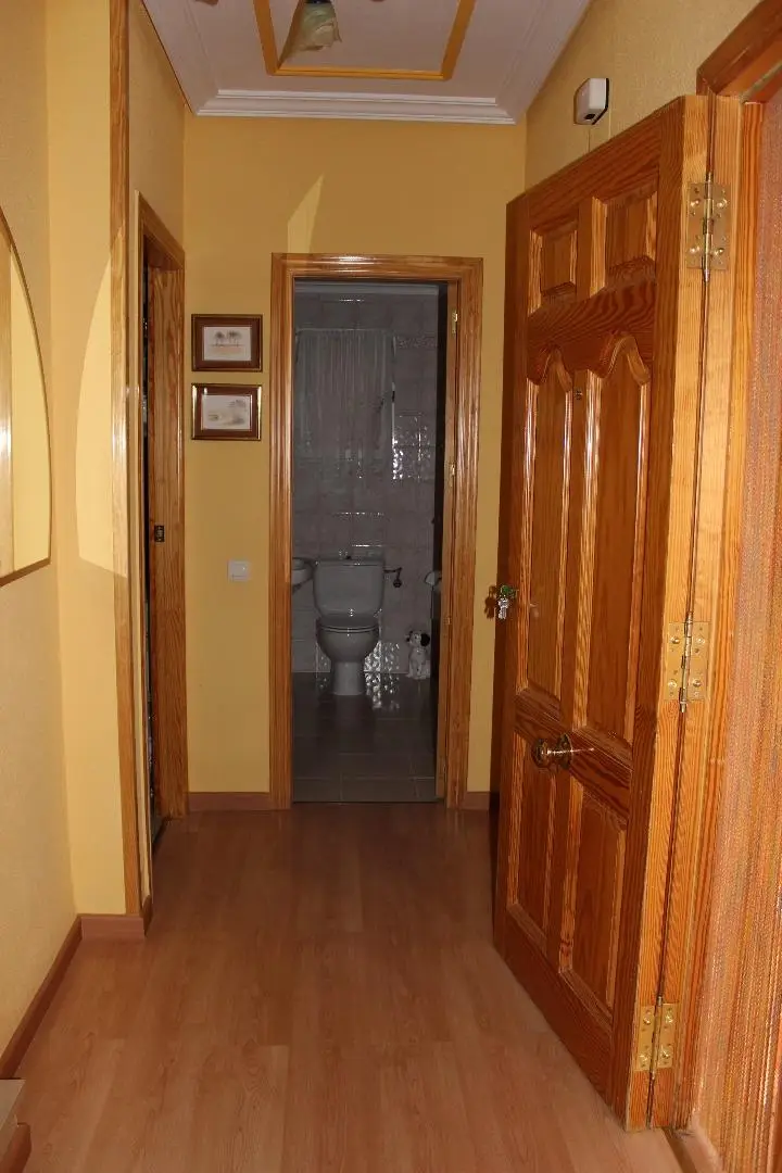 Venta Casa con Chimenea en Barrax - 4 Dormitorios - Patio y Terraza