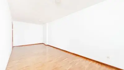 Alquiler Piso 2 Dormitorios Garaje Trastero Rochapea Pamplona